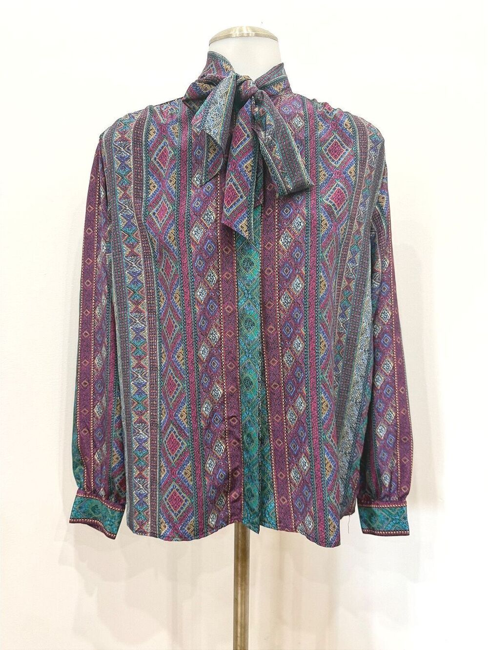 Vintage James Kenrob by Dalton Women's Button-Up Blouse with Bow Tie Collar